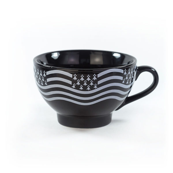 Bolée noire drapeau vague