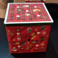 boite-metal-noel-rouge